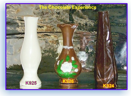 Vases made in chocolate